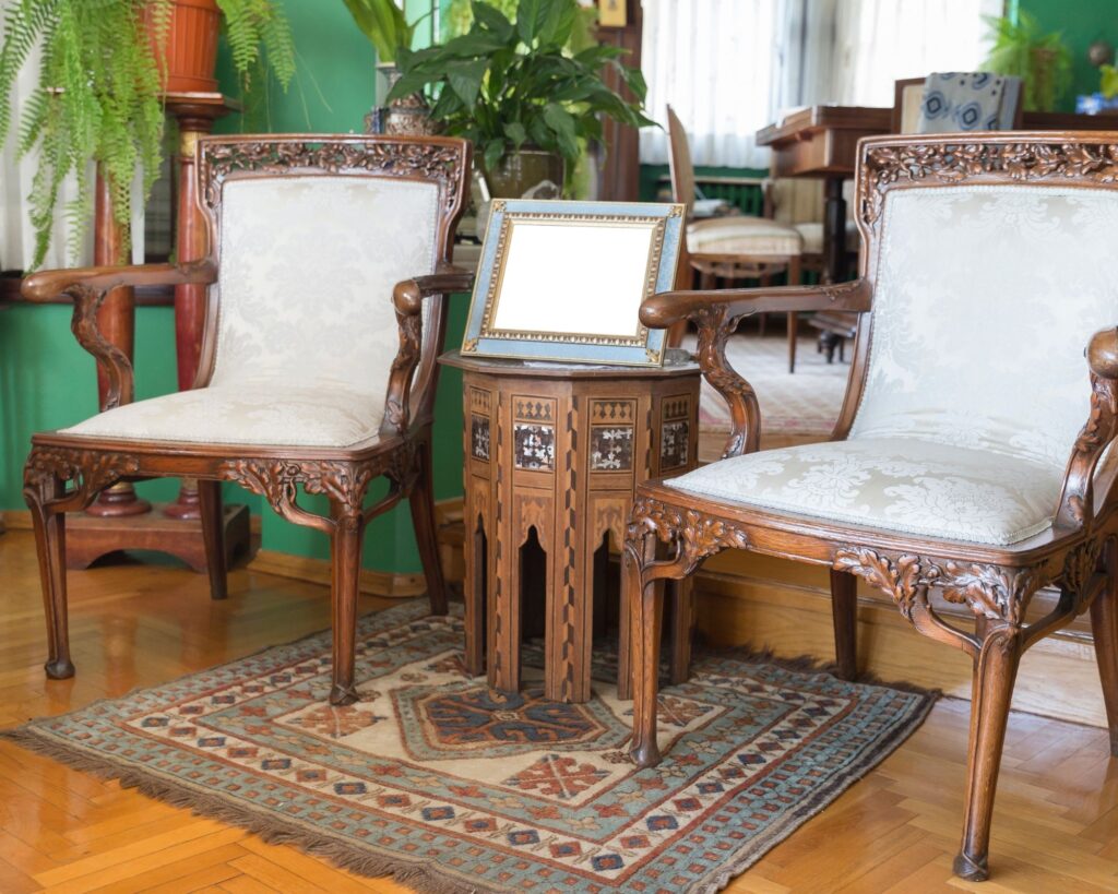 how to sell antique furniture