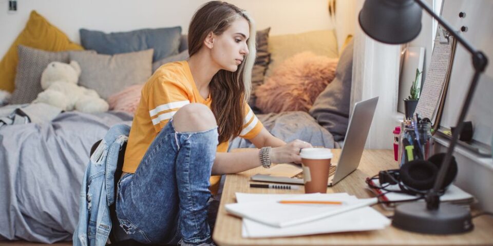 30 Places Near Me That Hire at 15 [2023 Edition] | HearMeFolks